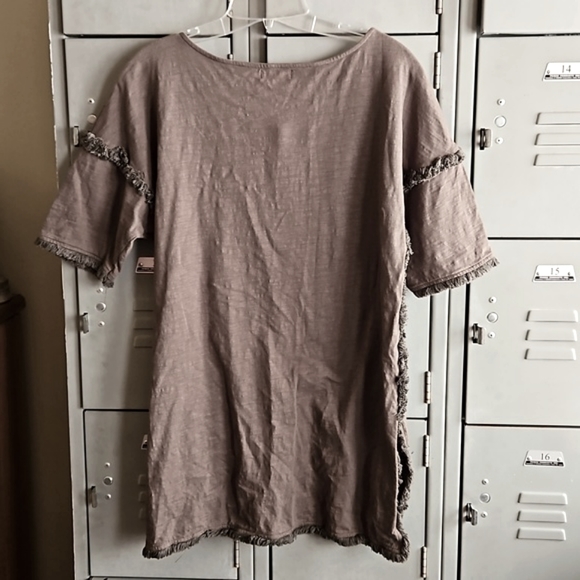 Umgee pullover knit top with fringe trim - Picture 7 of 11